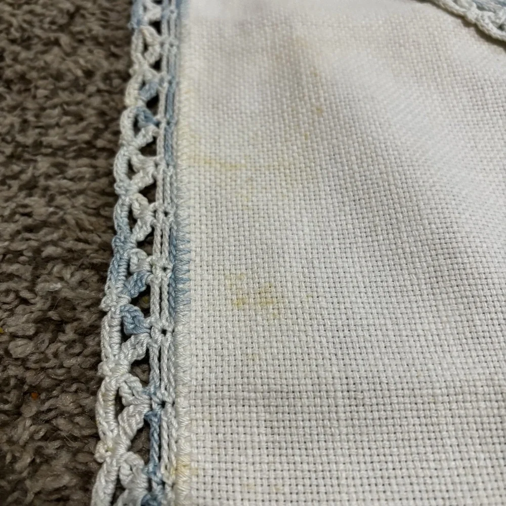 Vtg Hand Embroidered Cross-Stitch Oblong Linen Table Dresser Runner 40